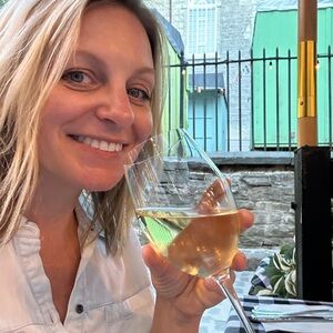 Meet your Posher, Nicole